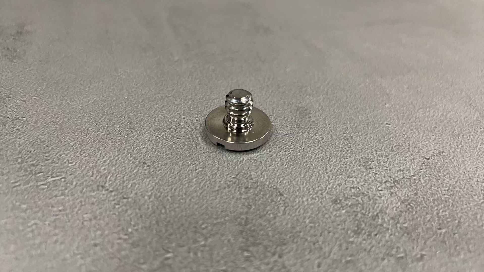 Camera Mounting Screw for the HP39 Quick Release Plate